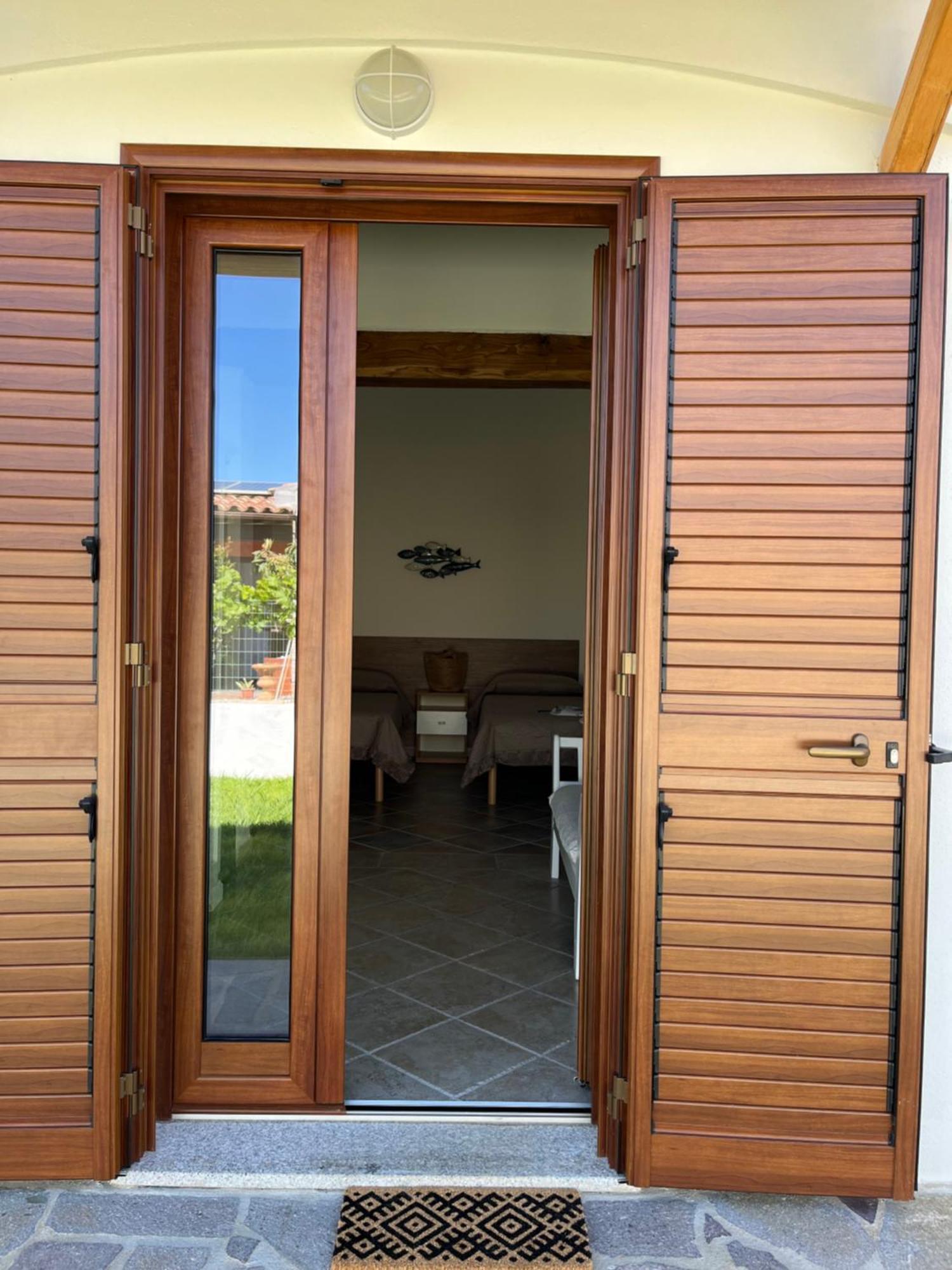 B&Bcoccole San Teodoro  Luaran gambar